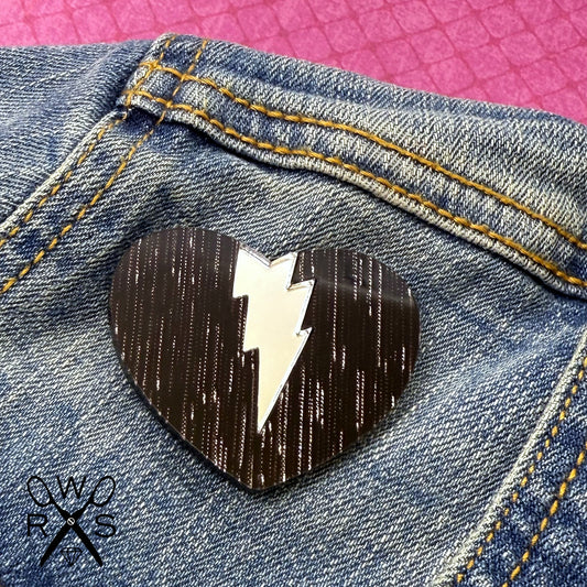 Lovestruck Pin in Midnight Spark