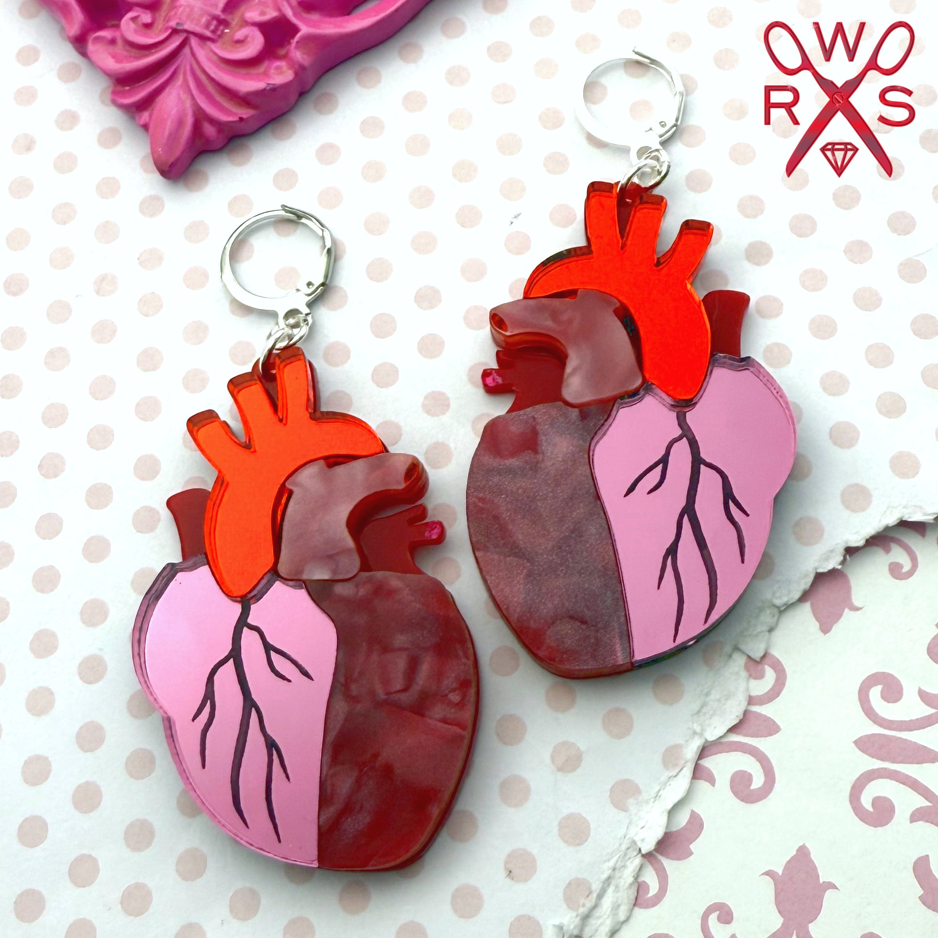 Pulse Perfect Anatomical Heart Huggies in Red and Pink – Running