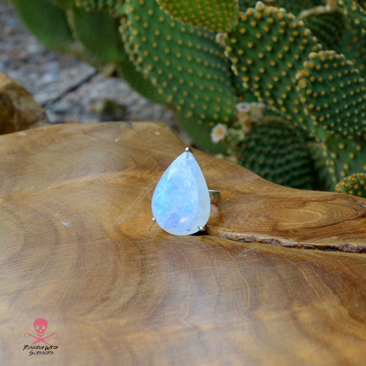 Heavenly Moonstone Sterling Silver Ring, Size 7, 925, USA Seller, Genuine Stone, Teardrop Shape, Handmade Gemstone Ring