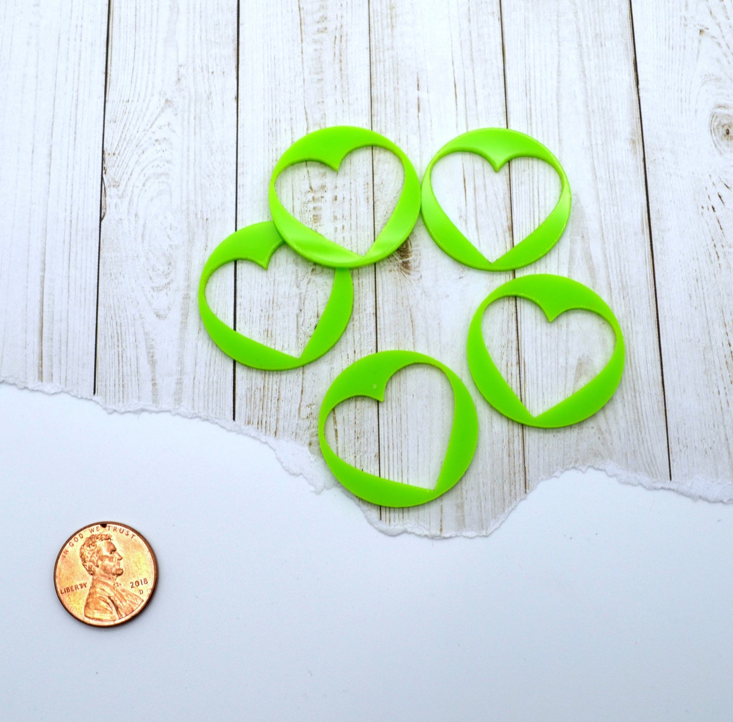 HEART CONNECTORS Apple Green Laser Cut Acrylic 5 Flat Back Cabochons
