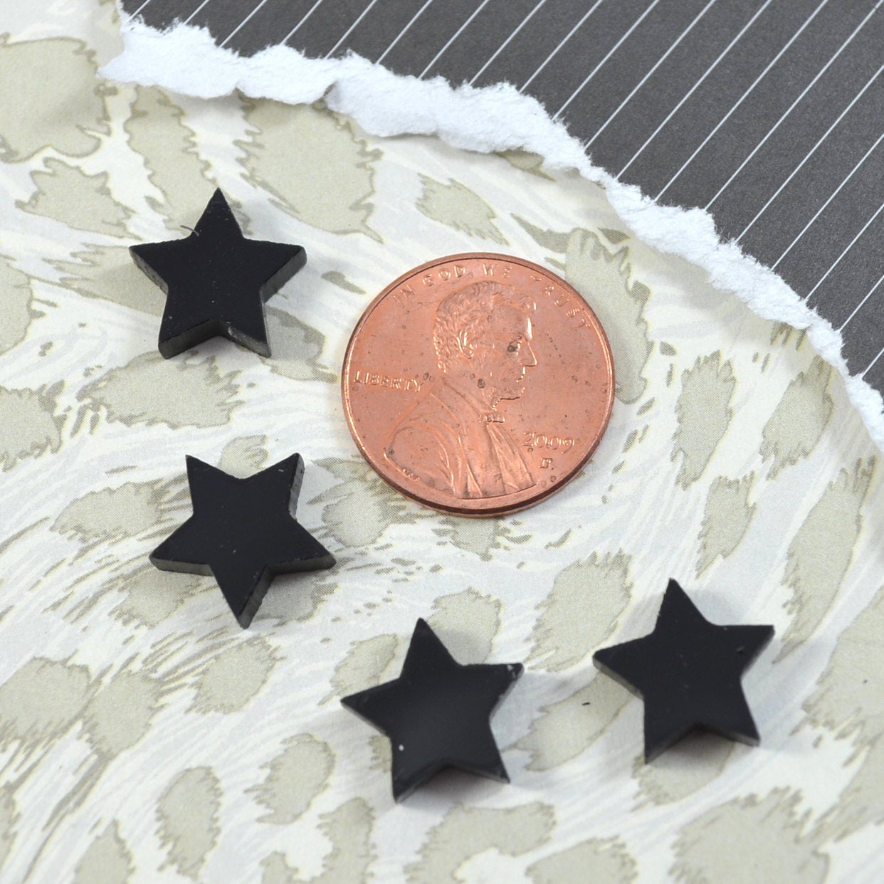 GLOSSY BLACK STARS Set of 4 Cabochons in Laser Cut Acrylic