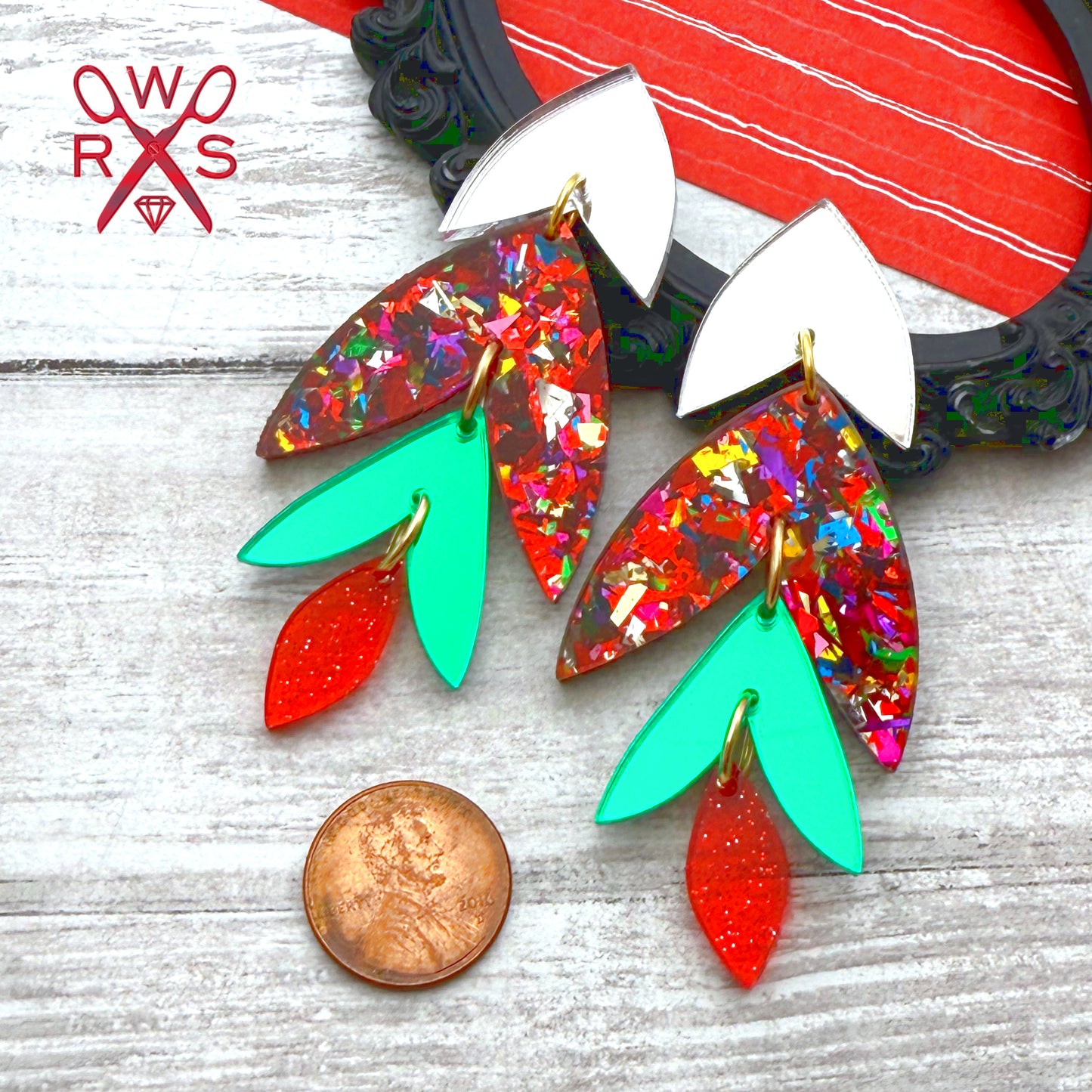 Rio Dangles in Christmas Glitz