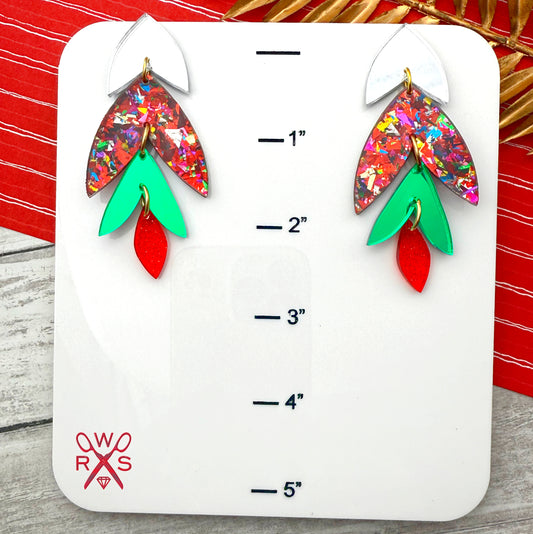 Rio Dangles in Christmas Glitz