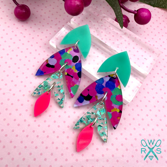 Rio Dangles in Electric Oasis