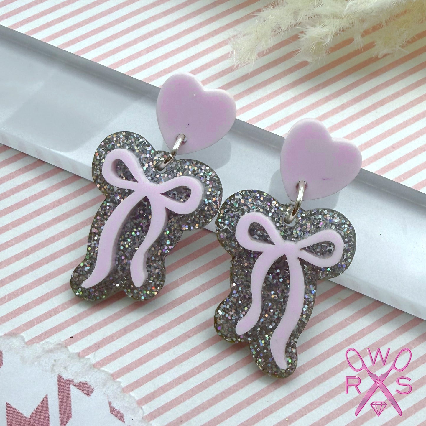 Sweet Baby Bow Dangles in Soft Lavender