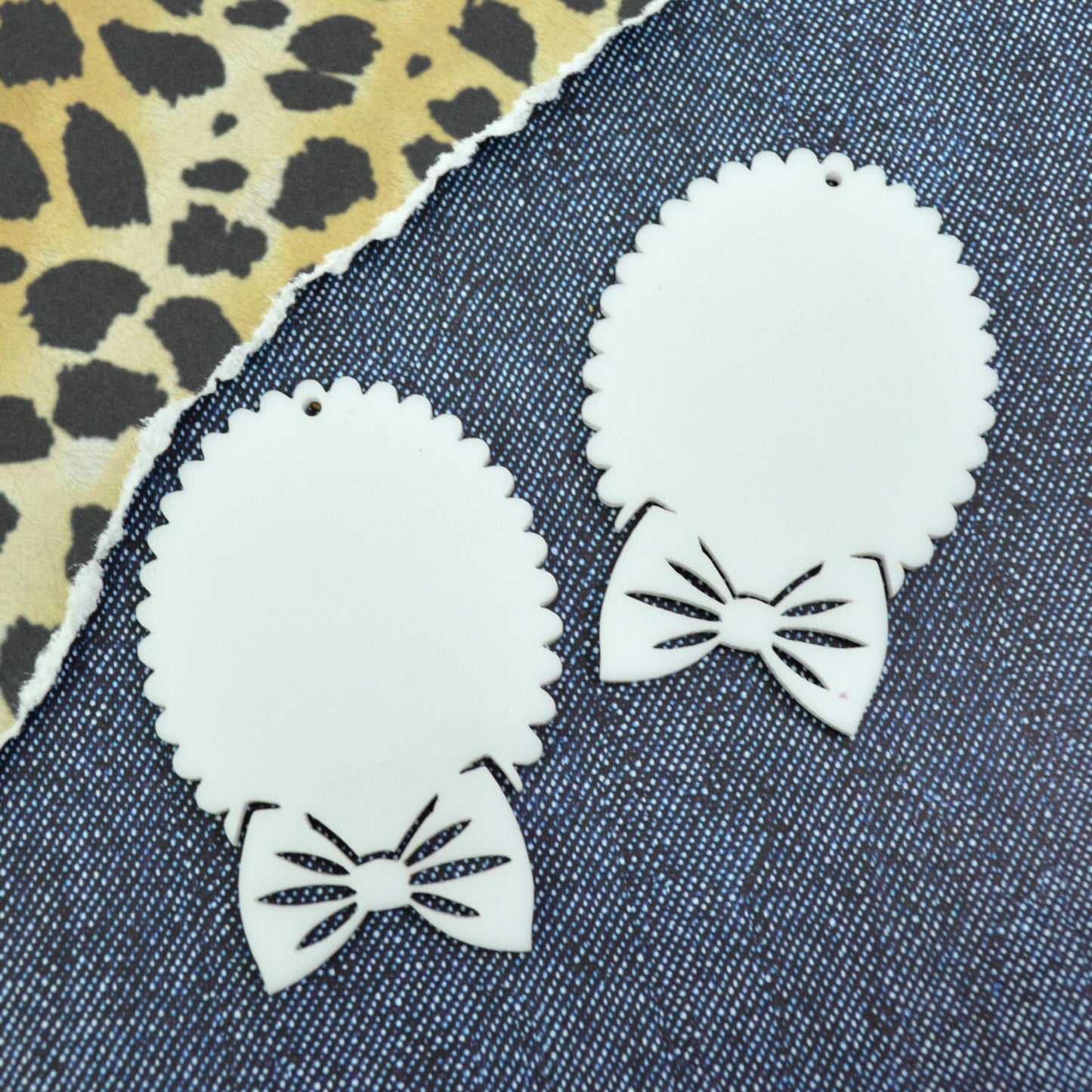 WHITE BOW CAMEOS 30x40 mm Settings Laser Cut Acrylic
