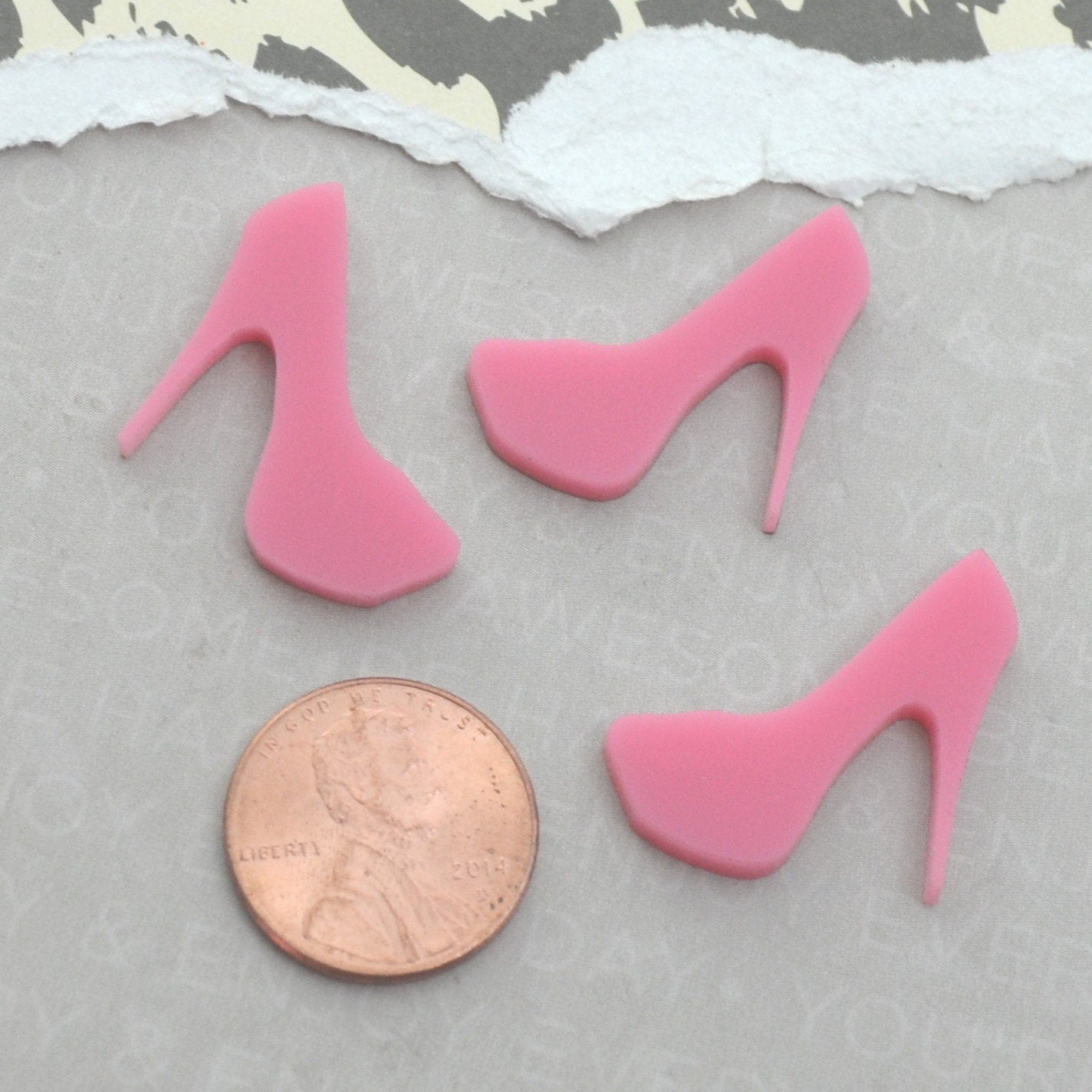 Bubblegum Pink Mini Heel Cabochons 3 Flat Back Pieces Laser Cut Acrylic