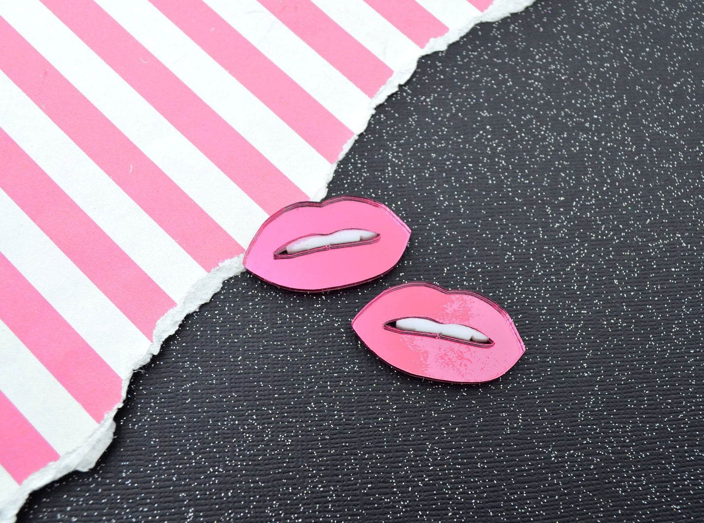 PINK MIRROR LIPS -  Mirrored with White Teeth - 1 Pair - Cabochons - Laser Cut Acrylic