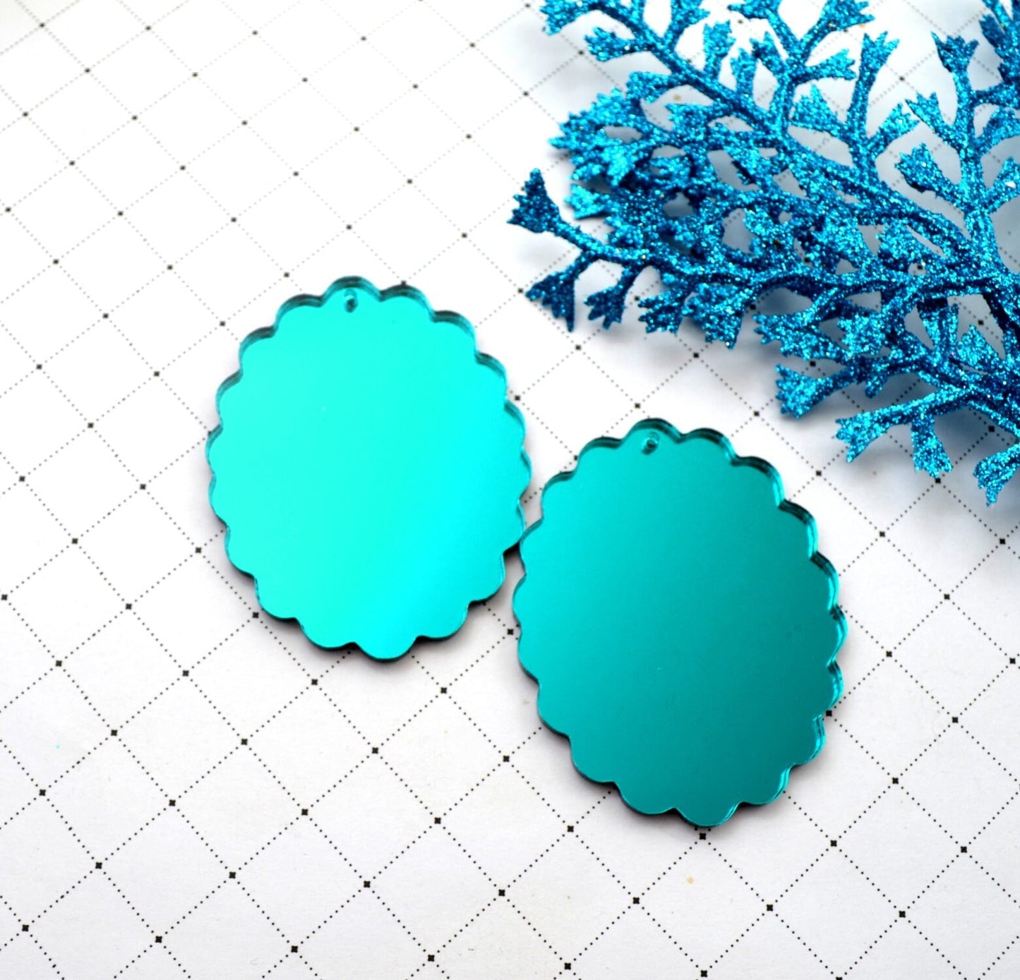 TEAL CAMEOS 30x40 mm Frame Settings Mirrored Laser Cut Acrylic