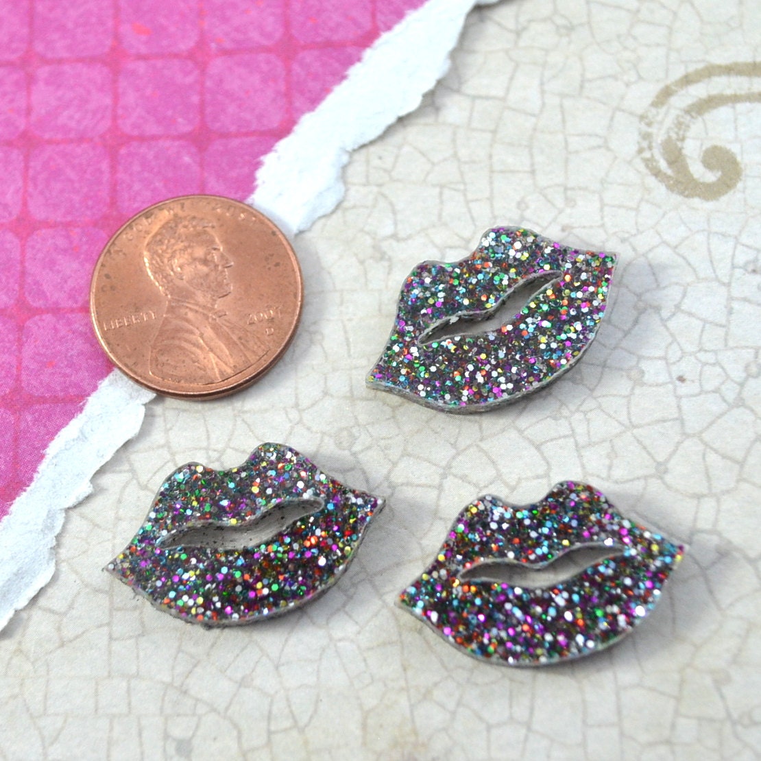 RAINBOW GLITTER  LIPS - 3 Pieces - In Laser Cut Acrylic